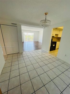 Appartementencomplex in Lauderdale Lakes, Broward County