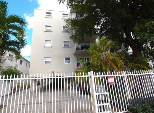 Komplex apartman Miami Beach, Miami-Dade County
