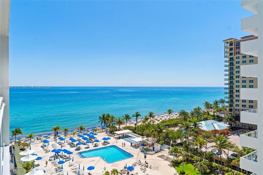Complexes résidentiels à Hallandale Beach, Comté de Broward