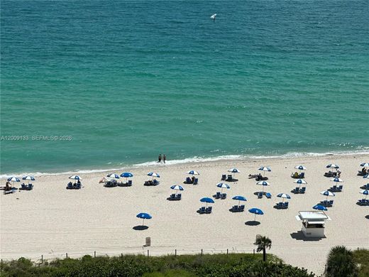 Residential complexes in Miami Beach, Miami-Dade