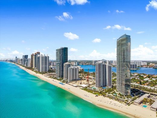 Residential complexes in Sunny Isles Beach, Miami-Dade