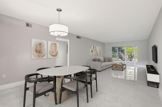 Residential complexes in Coconut Creek, Broward County