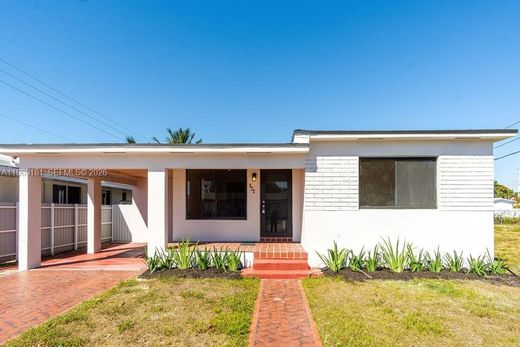 Villa en Hialeah, Miami-Dade County