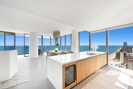 Komplex apartman Hallandale Beach, Broward County