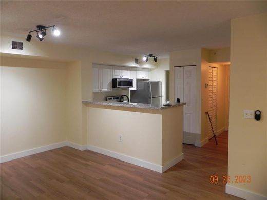 Complexes résidentiels à Pembroke Pines, Comté de Broward