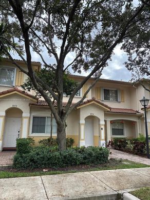 Townhouse in Miramar, Broward County
