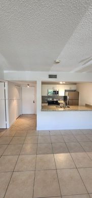 Complexes résidentiels à Doral, Comté de Miami-Dade