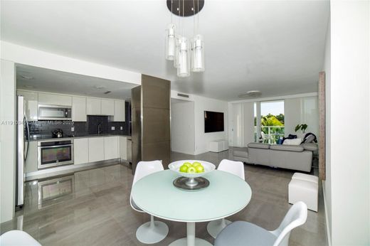 Kamienica w Sunny Isles Beach, Miami-Dade County