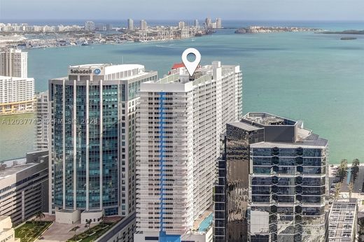 Kamienica w Miami, Miami-Dade County
