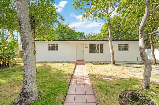 빌라 / Miami Gardens, Miami-Dade County