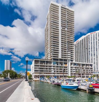 مجمع شقق ﻓﻲ ميامي، فلوريدا, Miami-Dade County