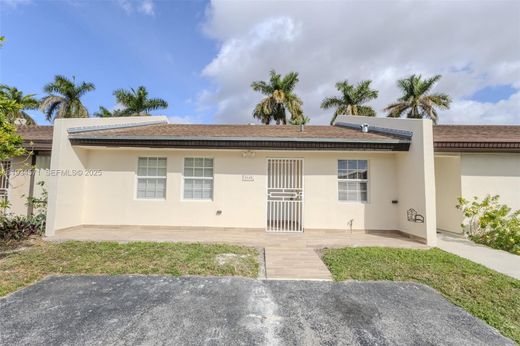 Townhouse in Miami, Miami-Dade