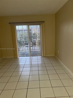 Komplex apartman Hialeah, Miami-Dade County