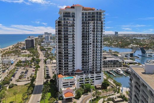 Residential complexes in Fort Lauderdale, Broward County