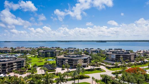 Residential complexes in Vero Beach, Indian River County