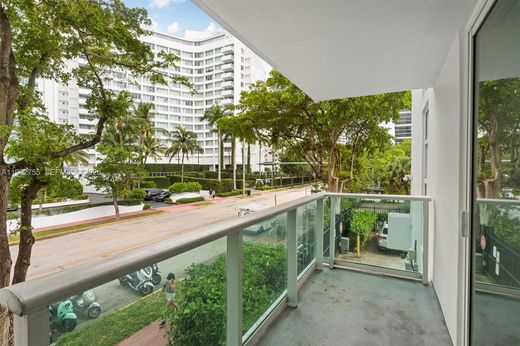 Residential complexes in Miami Beach, Miami-Dade