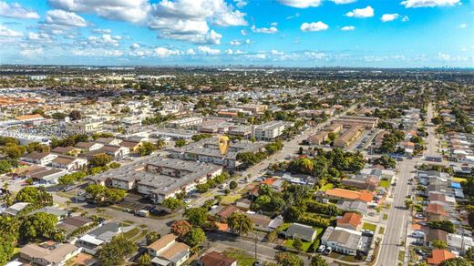 Complesso residenziale a Hialeah, Miami-Dade County