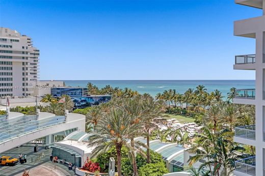 Residential complexes in Miami Beach, Miami-Dade