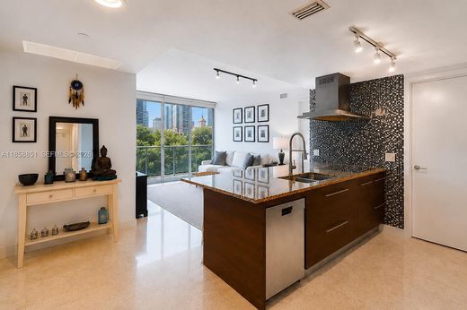 Complesso residenziale a Miami, Miami-Dade County