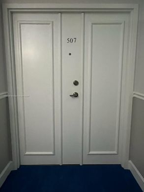 Edificio en Doral, Miami-Dade County