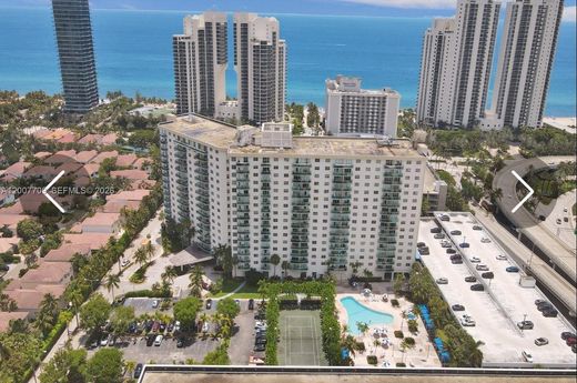 Жилой комплекс, Sunny Isles Beach, Miami-Dade County