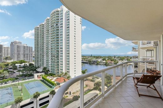 Residential complexes in Aventura, Miami-Dade