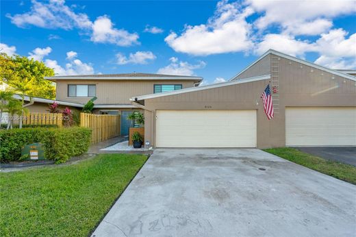 Townhouse - Davie, Broward County