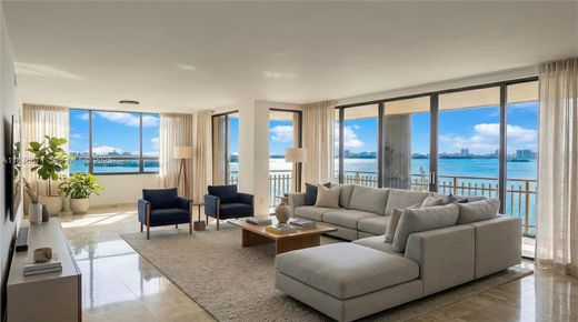 Kamienica w Miami, Miami-Dade County