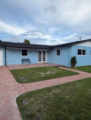 Villa in Miami, Miami-Dade