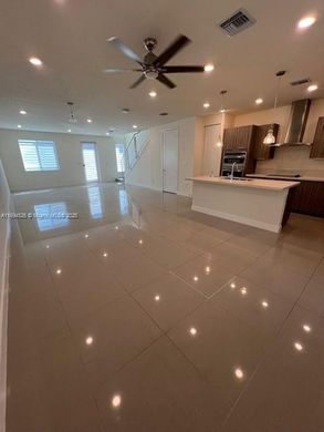 Townhouse in Doral, Miami-Dade