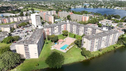 Residential complexes in Miami, Miami-Dade