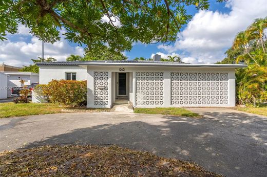 Villa in Miami Springs, Miami-Dade