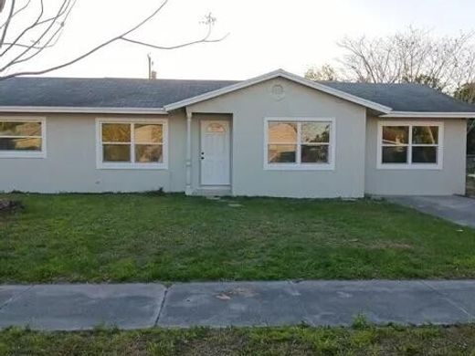 Villa Fort Pierce, Saint Lucie County