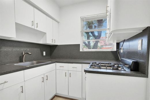 Komplex apartman Miami Beach, Miami-Dade County