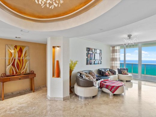 Жилой комплекс, Sunny Isles Beach, Miami-Dade County