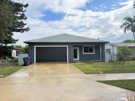 Villa - Hollywood, Broward County