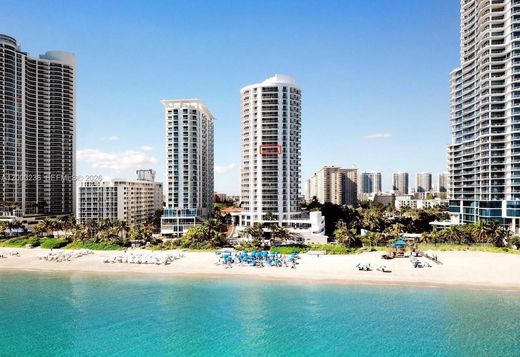 Residential complexes in Sunny Isles Beach, Miami-Dade