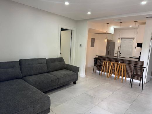 Residential complexes in Hollywood, Broward County