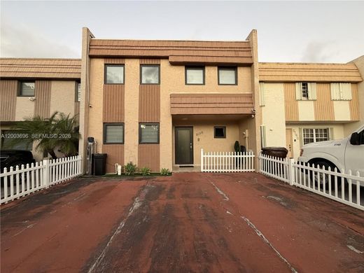 Hôtel particulier à Hialeah, Comté de Miami-Dade