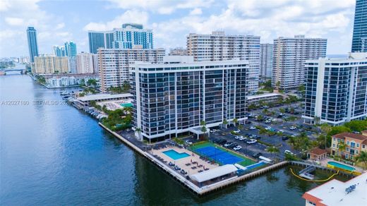 Complesso residenziale a Hallandale Beach, Broward County