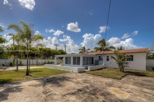 Вилла, Miami Gardens, Miami-Dade County