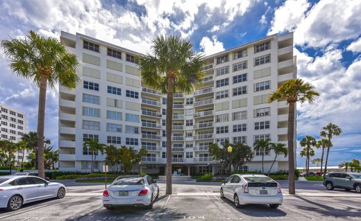Residential complexes in West Palm Beach, Palm Beach