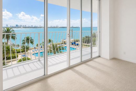 Complesso residenziale a North Bay Village, Miami-Dade County