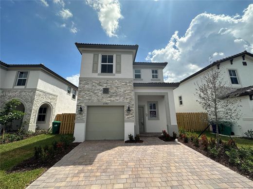 Villa in North Miami, Miami-Dade County