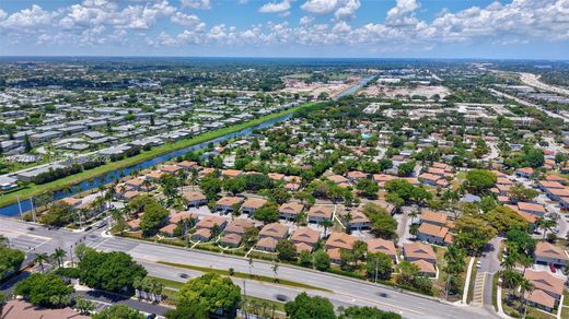 Residential complexes in Delray Beach, Palm Beach