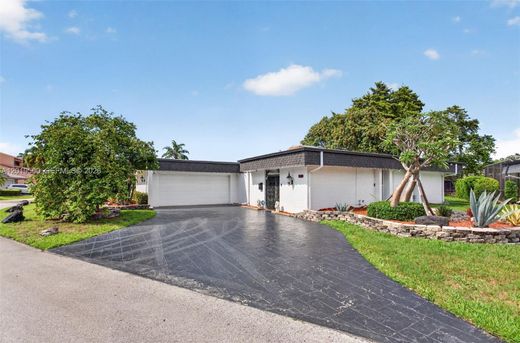 Villa in Tamarac, Broward County
