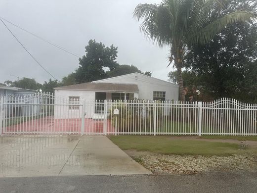 Villa in Miami Shores, Miami-Dade