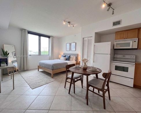 Komplex apartman Miami, Miami-Dade County