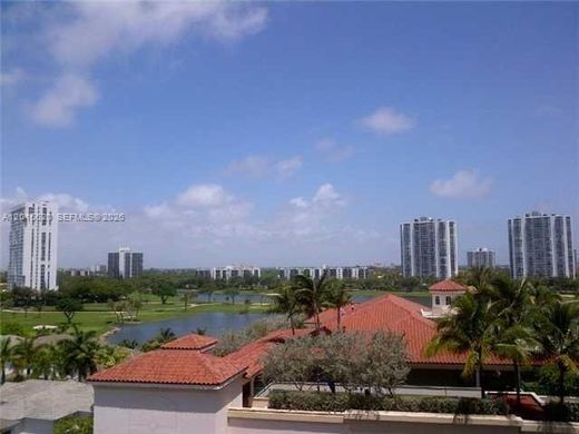 Residential complexes in Aventura, Miami-Dade