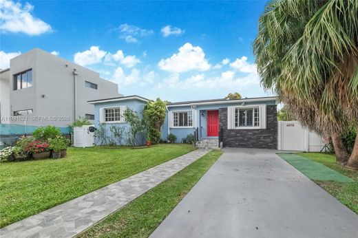 Villa in Virginia Gardens, Miami-Dade